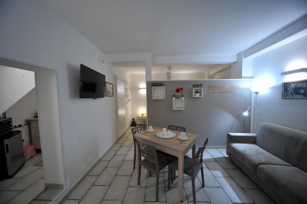 Pietra Bianca Appartment باري المظهر الخارجي الصورة